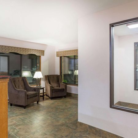 Days Inn By Wyndham Mason City Extérieur photo