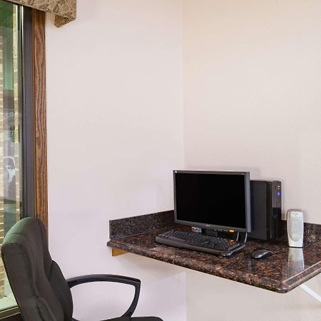 Days Inn By Wyndham Mason City Extérieur photo